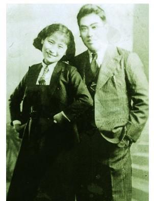 1941年6月，国军少将陈中柱战死后，头颅被日军割下带走。陈中柱怀孕的妻子，带着