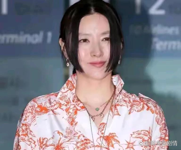 事实证明，发型能影响人的精神气，不信请看大长今，这么一个大美人也差点被长长的刘海