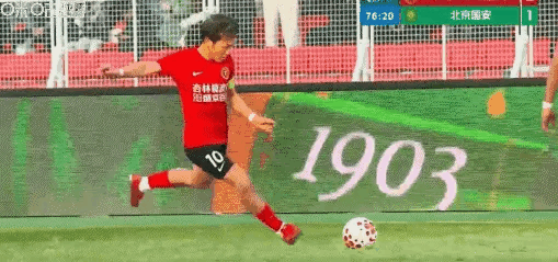 日本球员踢中超什么水平？还是辽宁铁人的队长！水平确实不一般！也就是外教能这么给队