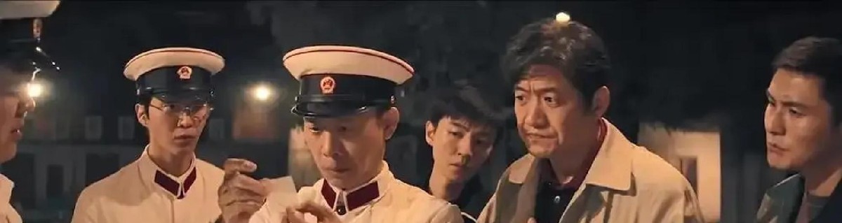 难怪现在的大腕儿都只顾着拿片酬，死活不愿意自己掏腰包投电影了翻开张译的幕后账本才看懂，影视圈的水深到