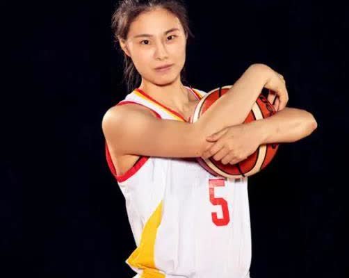 王思雨不回宫鲁鸣电话女篮队长第一次被国家队“已读不回”宫鲁鸣把集