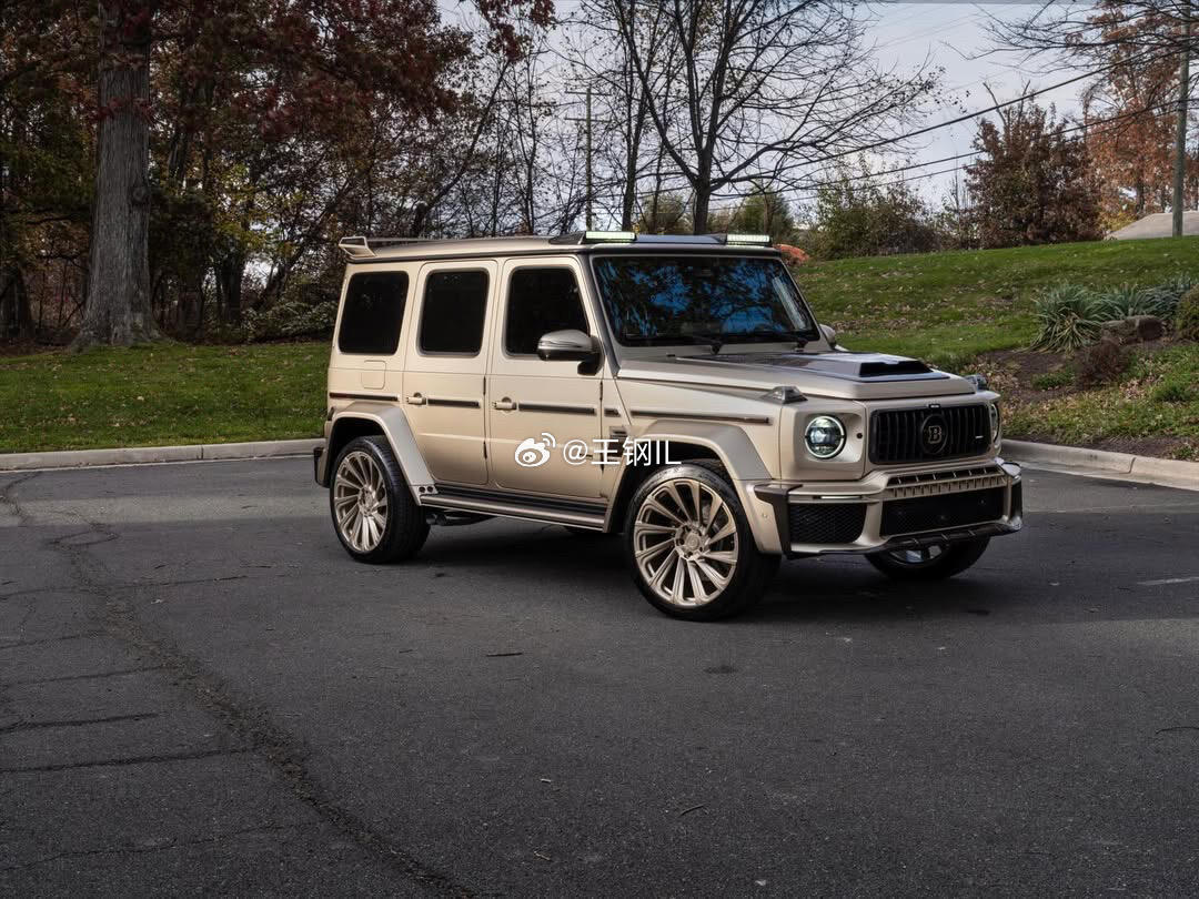 2025新款巴博斯G800，更硬派的外观了，气场实属强大奔驰g级