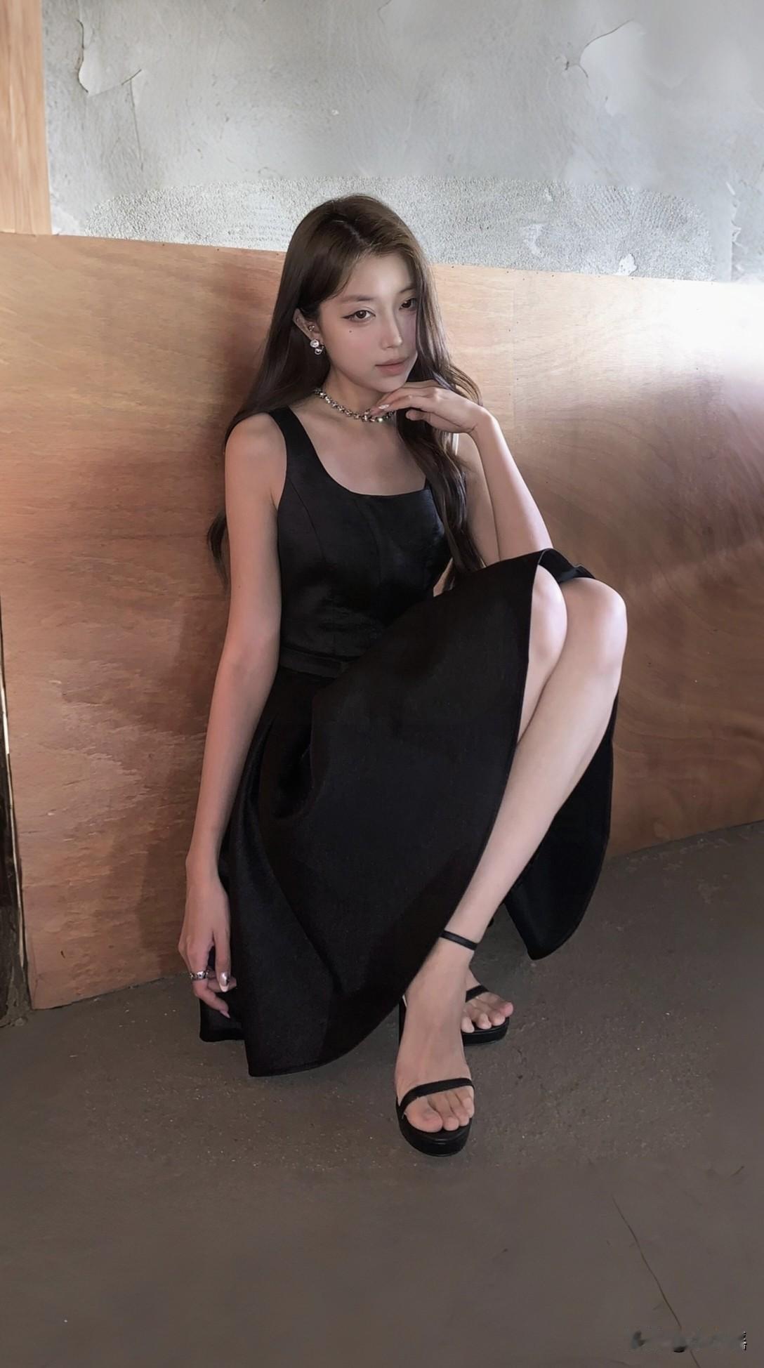 迟到的爱❤️职场穿搭怎样更显女人味?时髦精上班穿什么职场女性怎么穿更好看?
