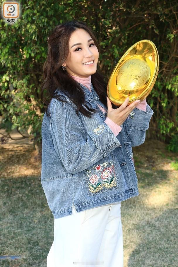 【On.cc】朱智賢望脫單學擺桃花陣　劉溫馨着紅底蘇韻姿求姻緣藝人朱智賢、蘇韻姿