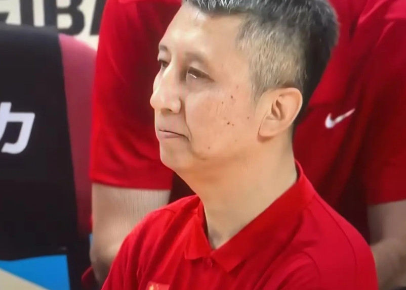 中国男篮输给韩国男篮并不可怕，可怕的是如何调整这三个方面:1.人员架构搭配。