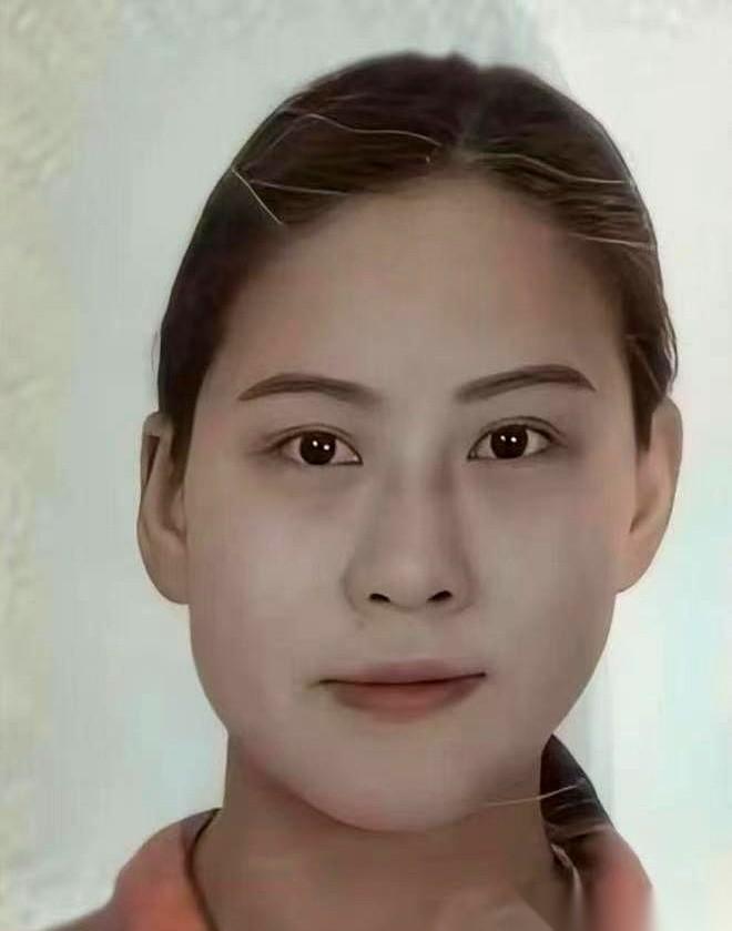 曼谷街头，一个烤肉的，操着一口陕西话。谁能想到，那递过来的一串肉，另一头牵着的