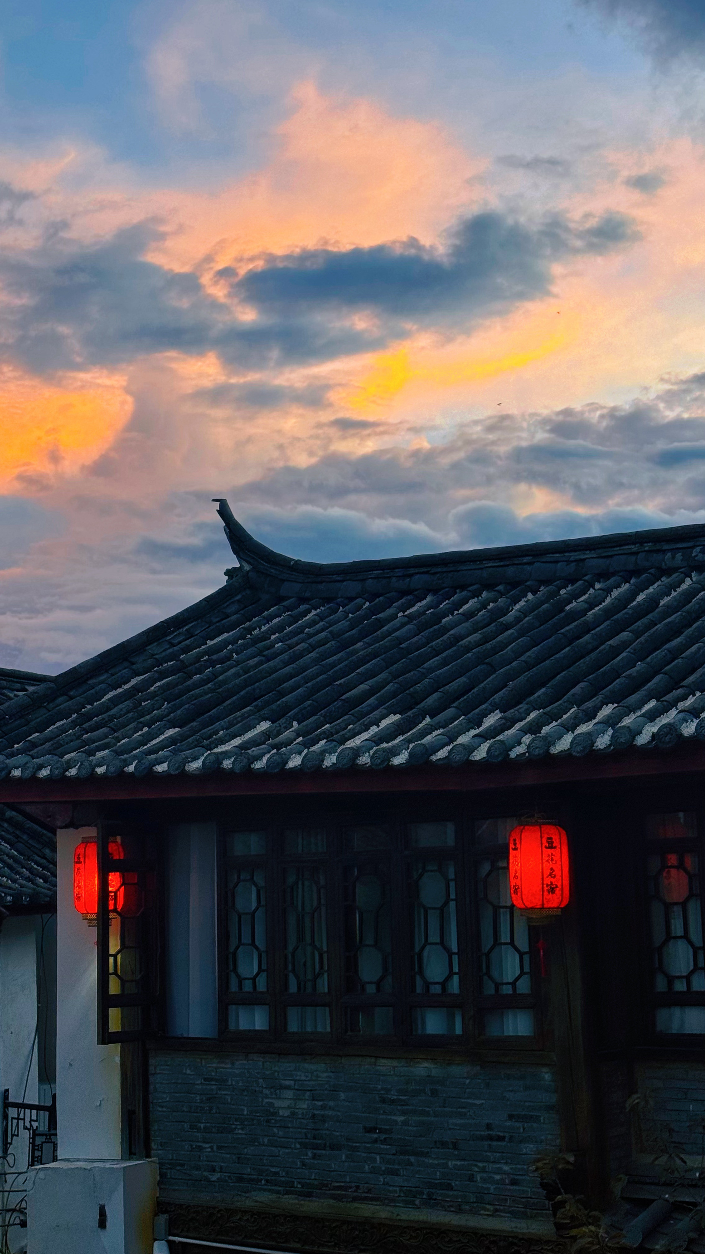 冬天带家里老人去丽江有啥可耍了，给推荐个路线？带老人来别赶赶子似的玩，也不要跟团