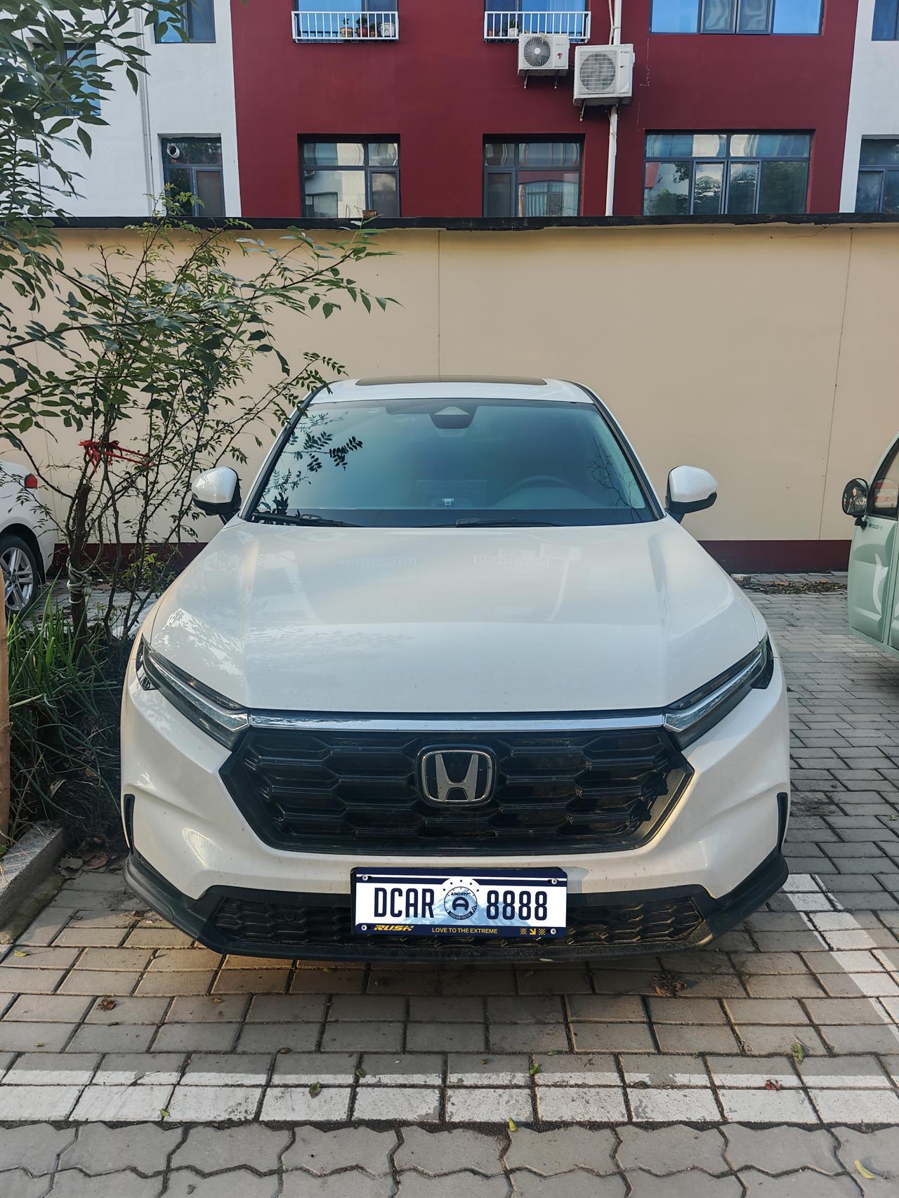 🚗【车型介绍】我这是2023本田crv白色的睿型1.5T纯油版，当年买的时候