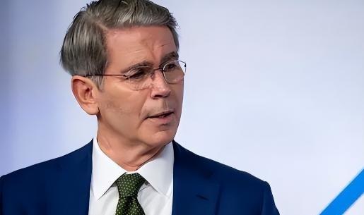 美国这回真拿杀手锏！直接发动了史无前例的“全面围堵中国”大戏！不仅把稀土出口这根