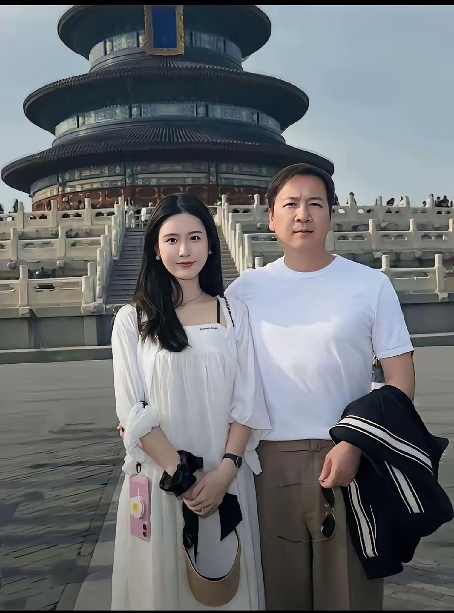 赖文峰出狱后生活的怎样？赖文峰曾是“远华走私案”骨干，被判刑10年，2010年刑