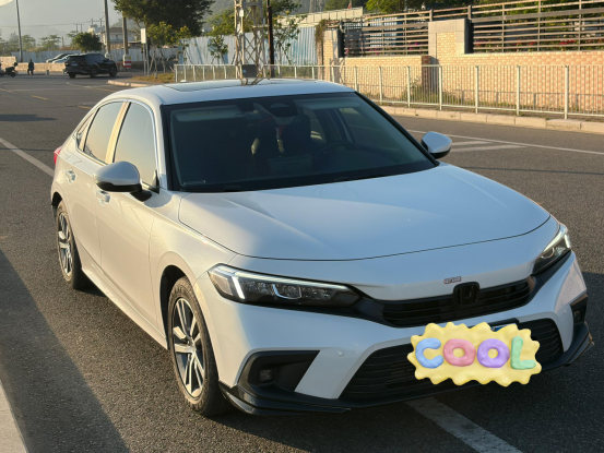 聊聊我眼中思域的那些优缺点优点：颜值高：颜值这块，思域绝对是拿捏得死死的。低