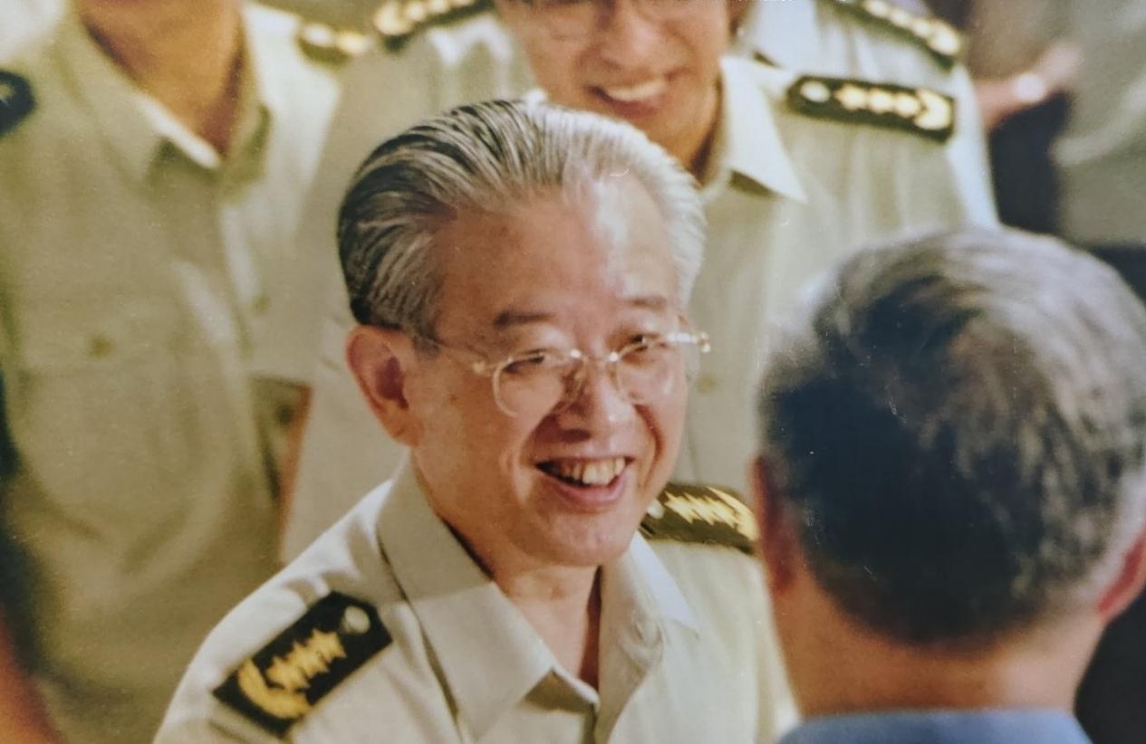 总政治部主任于永波上将为人低调，平时罕见在公共场合露面。大家都说他和蔼可亲，温文