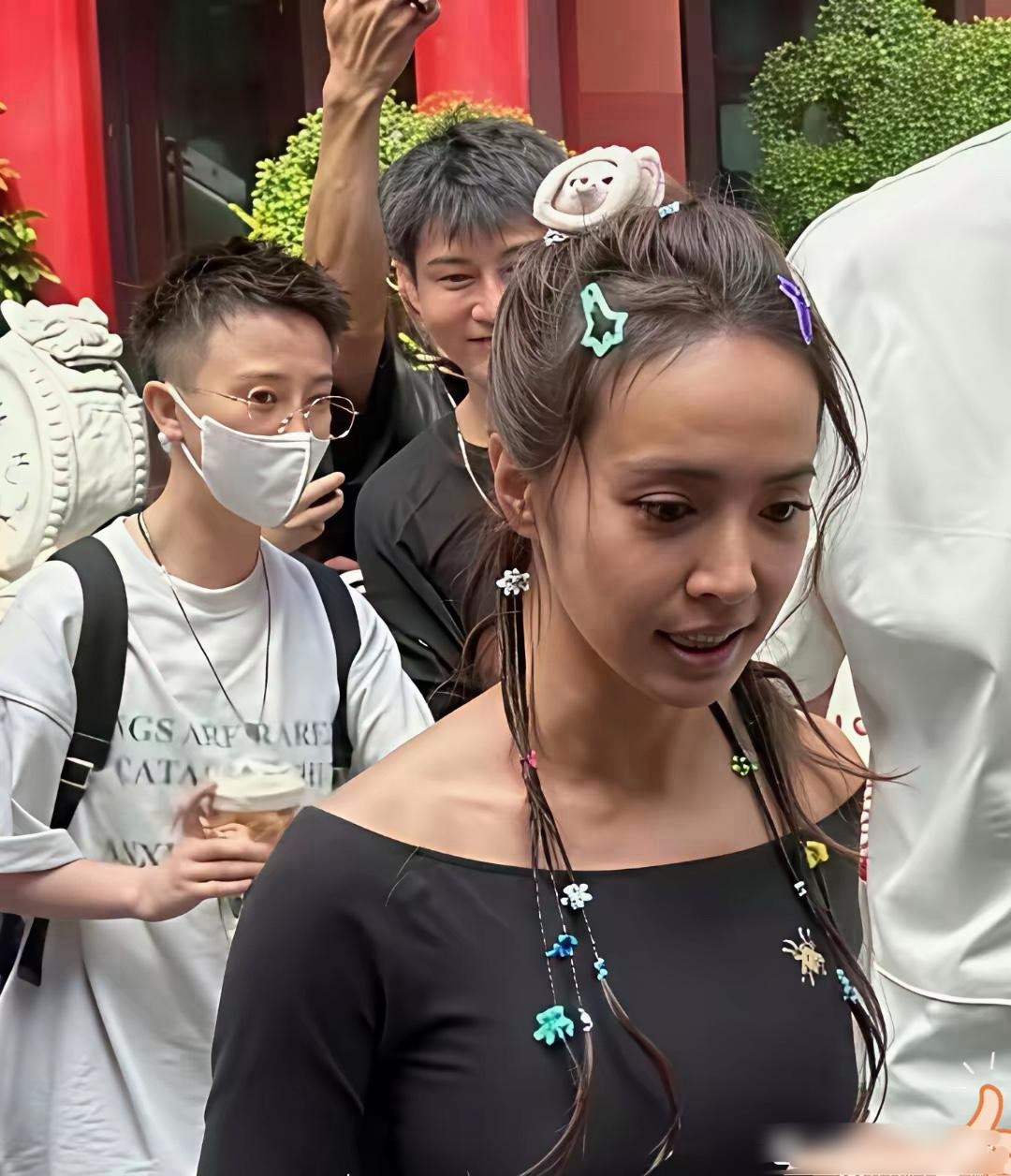 蔡依林状态太能打，娇小不干瘦尽显年轻，要说对周杰伦完全不后悔，实在难以认同。