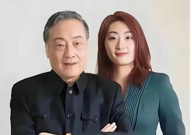 胡锡木认为，不应因宗庆后私德有瑕就否定其对民营经济和改革开放的贡献，这一观点获广