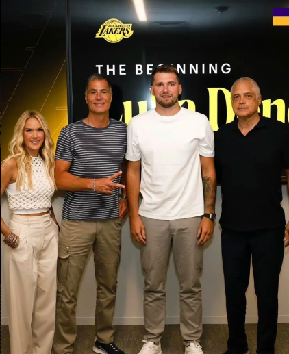 湖人记者DaveMcMenamin：一位了解当时谈话内容的消息人士告诉ESPN