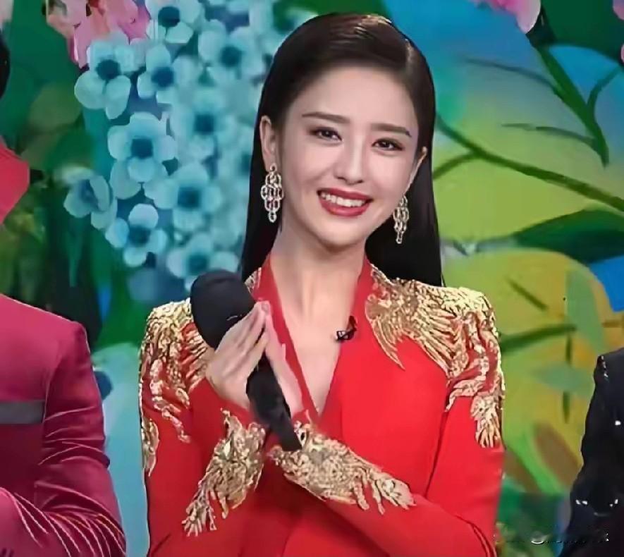 曾经，陈思诚和佟丽娅在大溪地那场梦幻婚礼，让无数人艳羡，婚后二人事业也紧密捆绑。