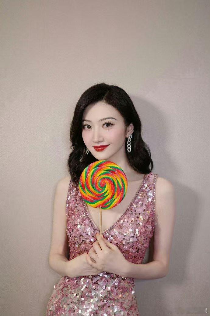 景甜顶级进化论嘿！景甜顶级进化论超带感！早期清纯似精灵，如今明艳温婉美炸天，