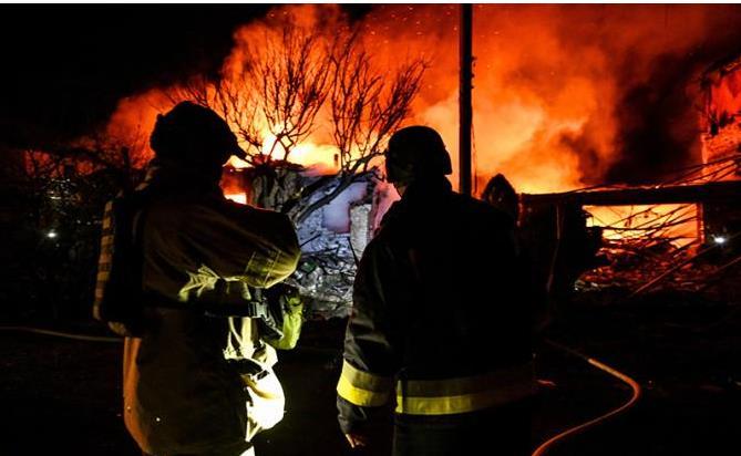 俄军夜袭敖德萨，乌军马扎尔鸟部队折戟黑海3月20日凌晨，俄军使用156