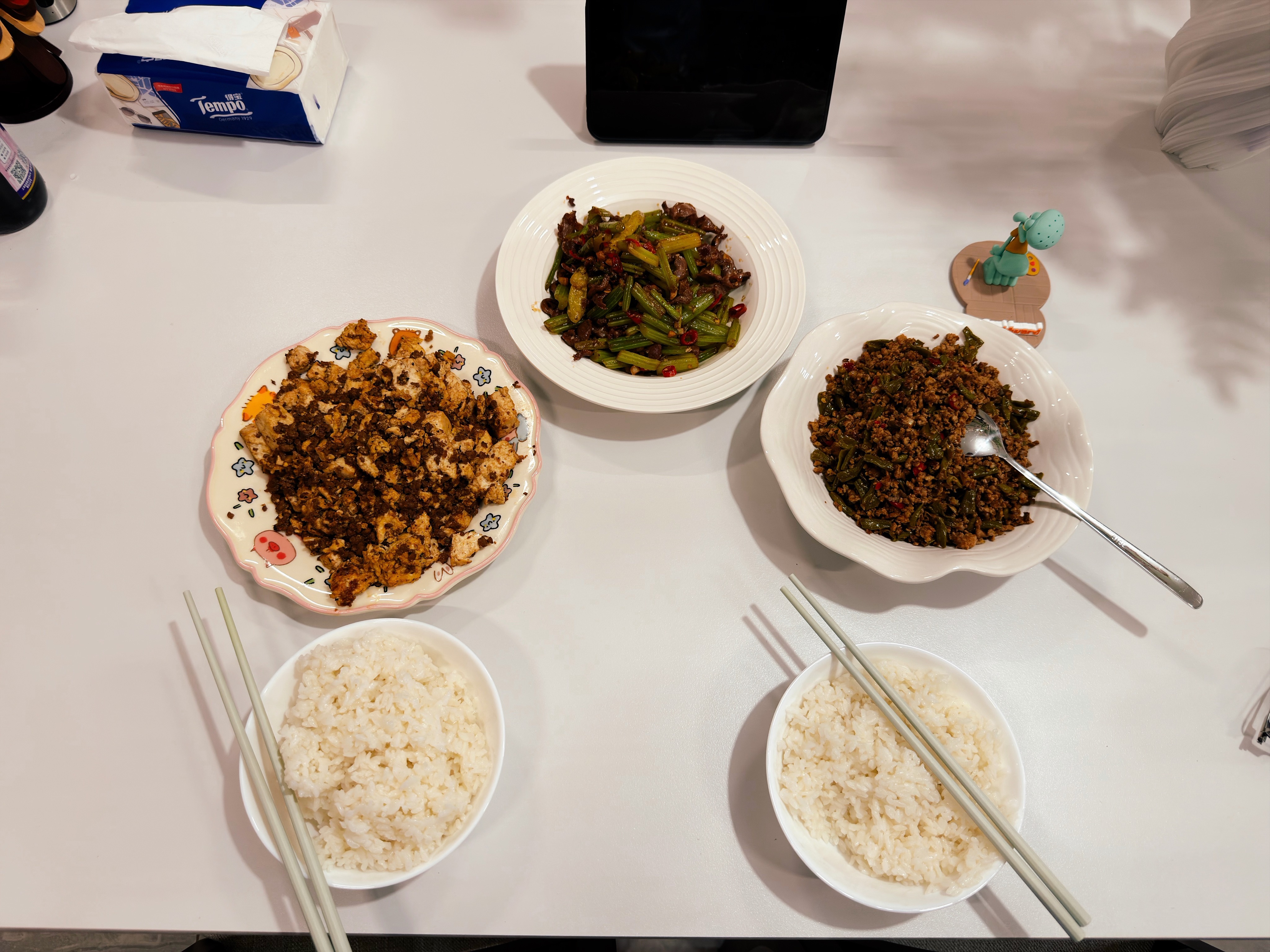 美味到哭泣[哭哭][哭哭][哭哭]谁懂大半夜加班到家，吃口热乎的含金量[哭哭][哭哭]
