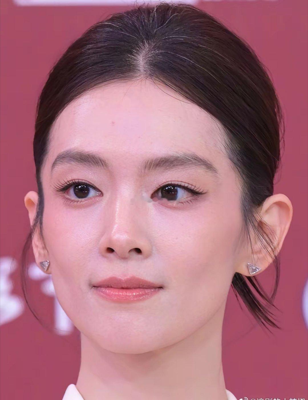 现实中看到的陈昊宇真实颜值，这图生到白发丝都看得见