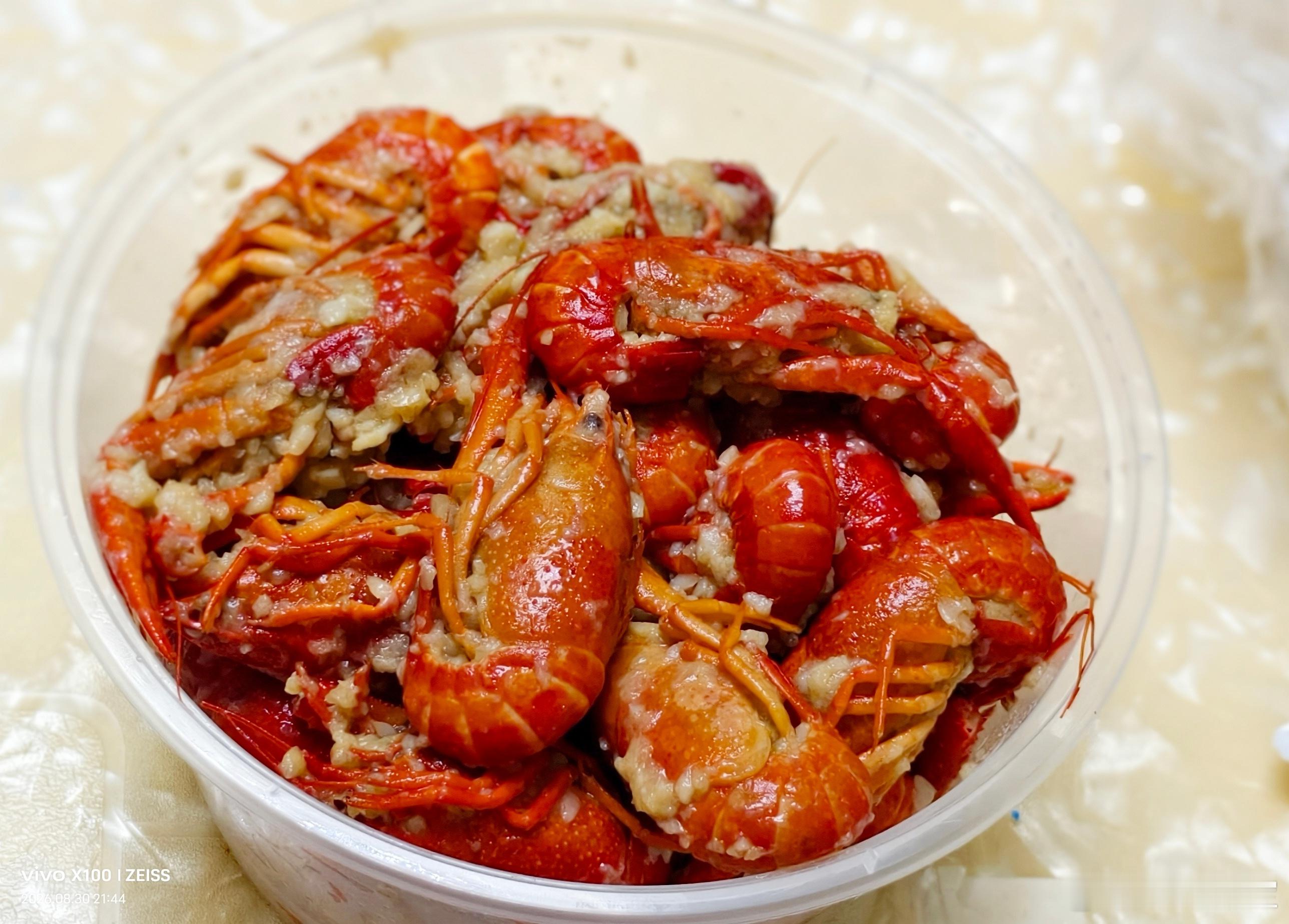 深夜食堂“蒜蓉小龙虾”，美味！！​​​