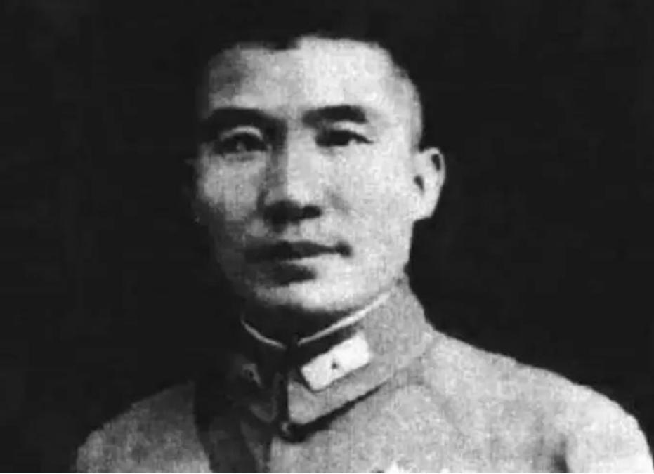 1948年济南战役，王耀武部队被围。城快破时，王耀武跟手下说：“这不是打日本人，