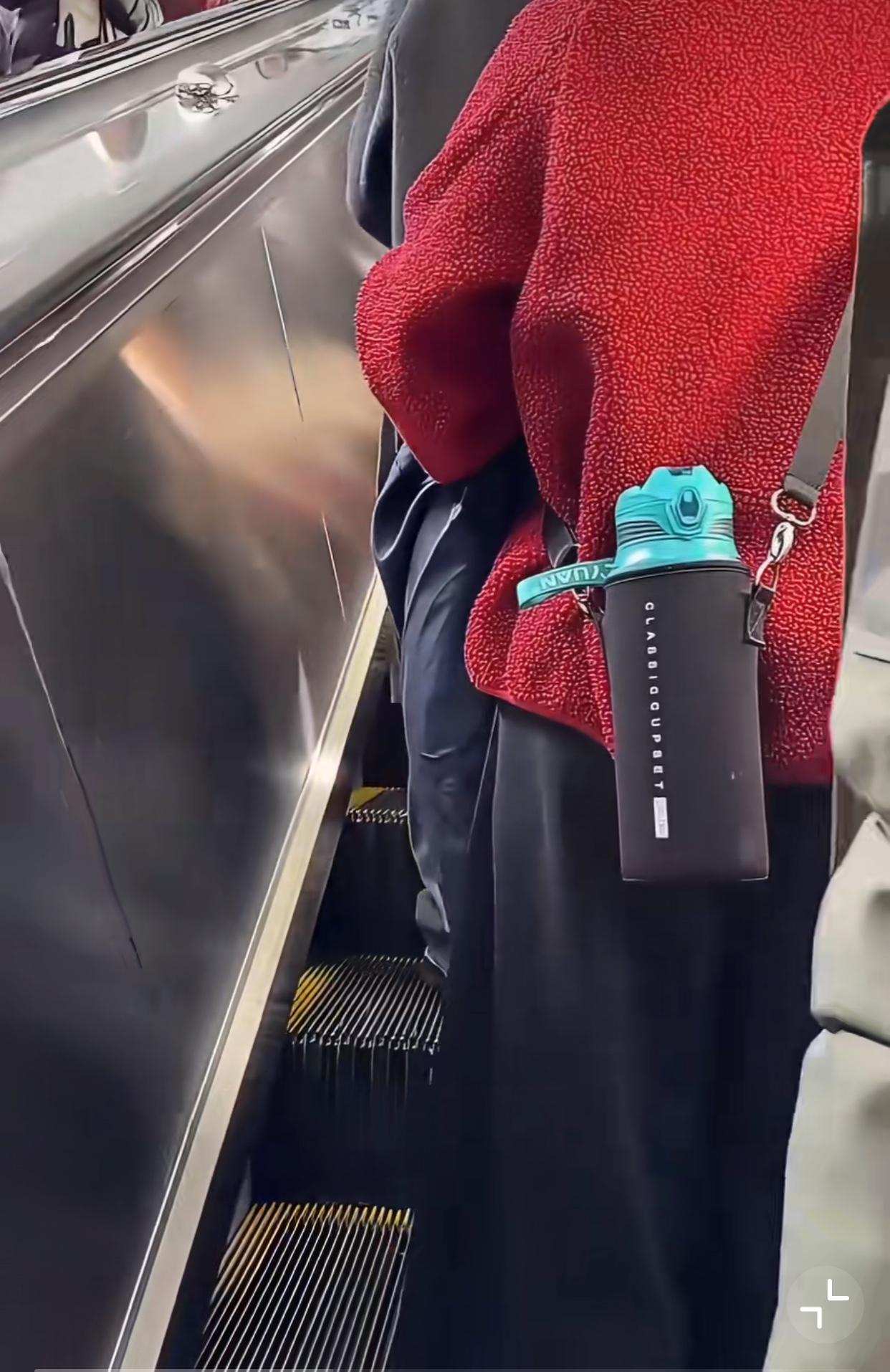 近日，台湾省的一位大姐来到大陆，她乘坐完地铁后，发表了一下自己的看法！她说，