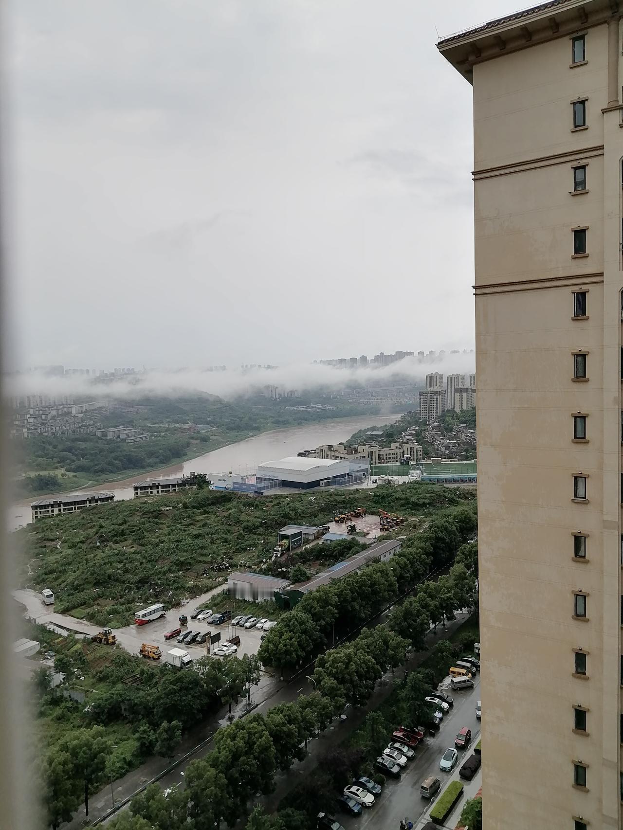 我走遍了蔡家每一寸土地，才发现根本没人真正走完过蔡家有人说，蔡家是重庆主城的