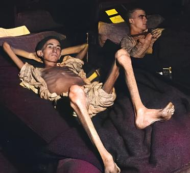 这个瘦得皮包骨头，瘦骨嶙峋的男子原本是一名身高马大的美国士兵。当他在战争中被德军