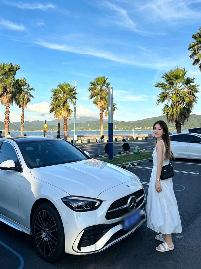 唠唠为啥我选奔驰C260L，没入手理想i6先说句实在的，理想i6本身真的很香！大