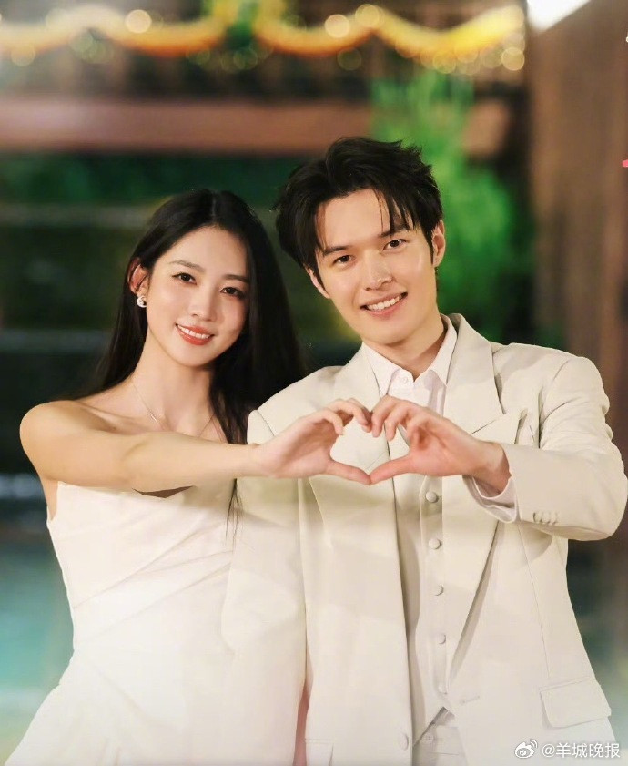 【#代女道歉是保护还是越界#】#22岁该不该自己站出来道歉#9月30日，母亲发
