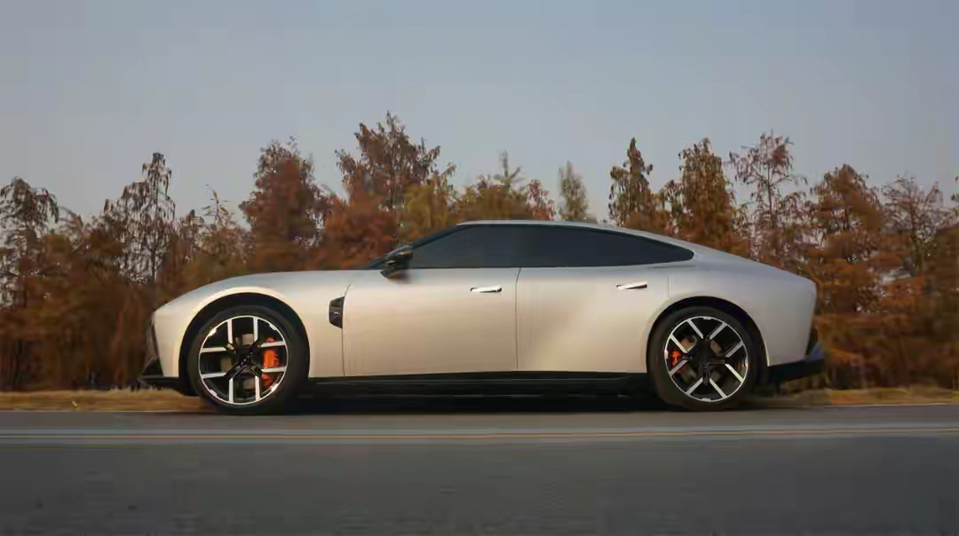 续航虚标、智驾造假、偷偷锁电，你的车中招了吗？315直击新能源车乱象！20