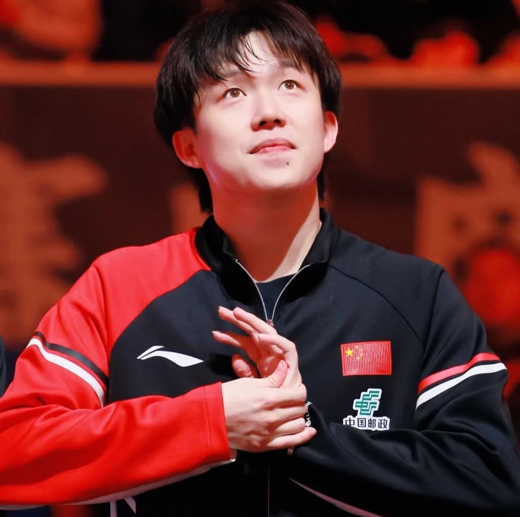 说句大实话王楚钦根本不用那么辛苦长得又帅，学历又高，关键是家里还不缺钱，