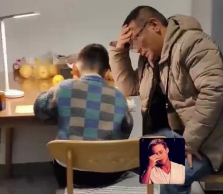 “太绝望了！”近日，浙江杭州，一男子辅导4年级的儿子写作业，结果2个小时过去了，