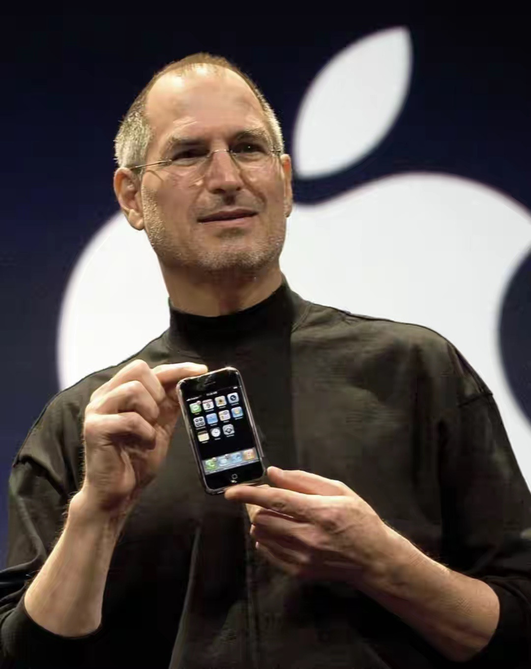 iPhone4S为何突然迎来第二春没想到吧，发布十几年的iPhone4S居然靠