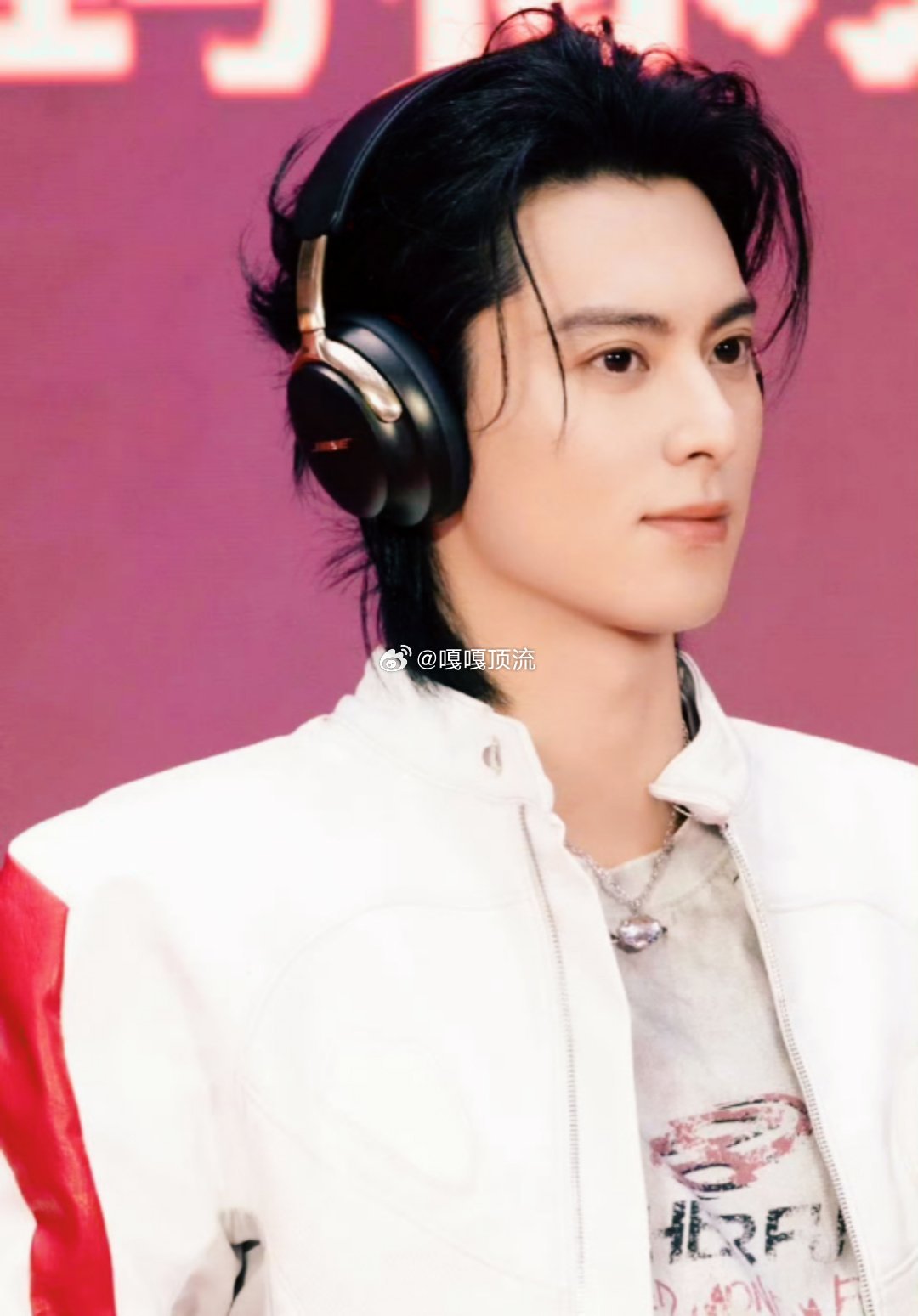 谢娜王鹤棣加盟疯狂好六夜谁能拒绝谢娜的幽默+王鹤棣的活力双buff？这阵容直