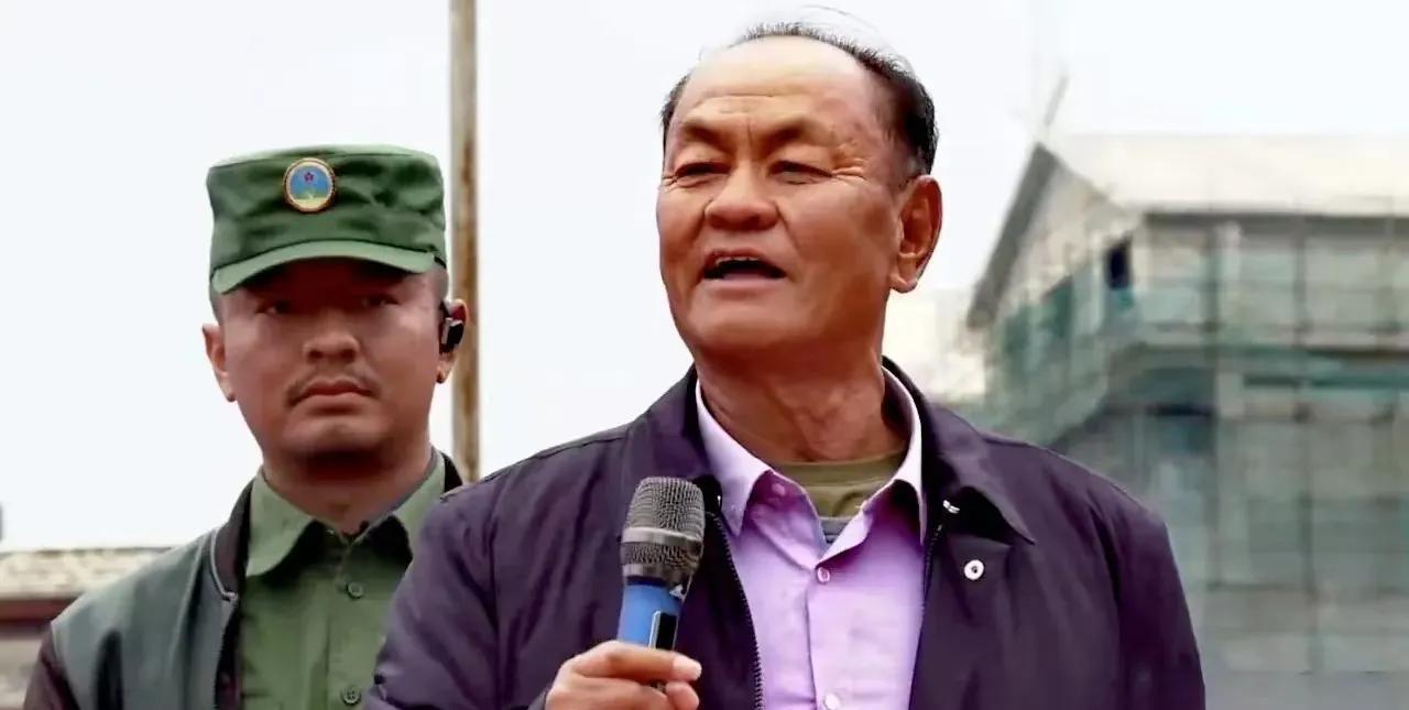 佤邦为什么能在缅甸乱世中独霸一方？首先佤邦全民皆兵，佤邦总人口约60万，却养着