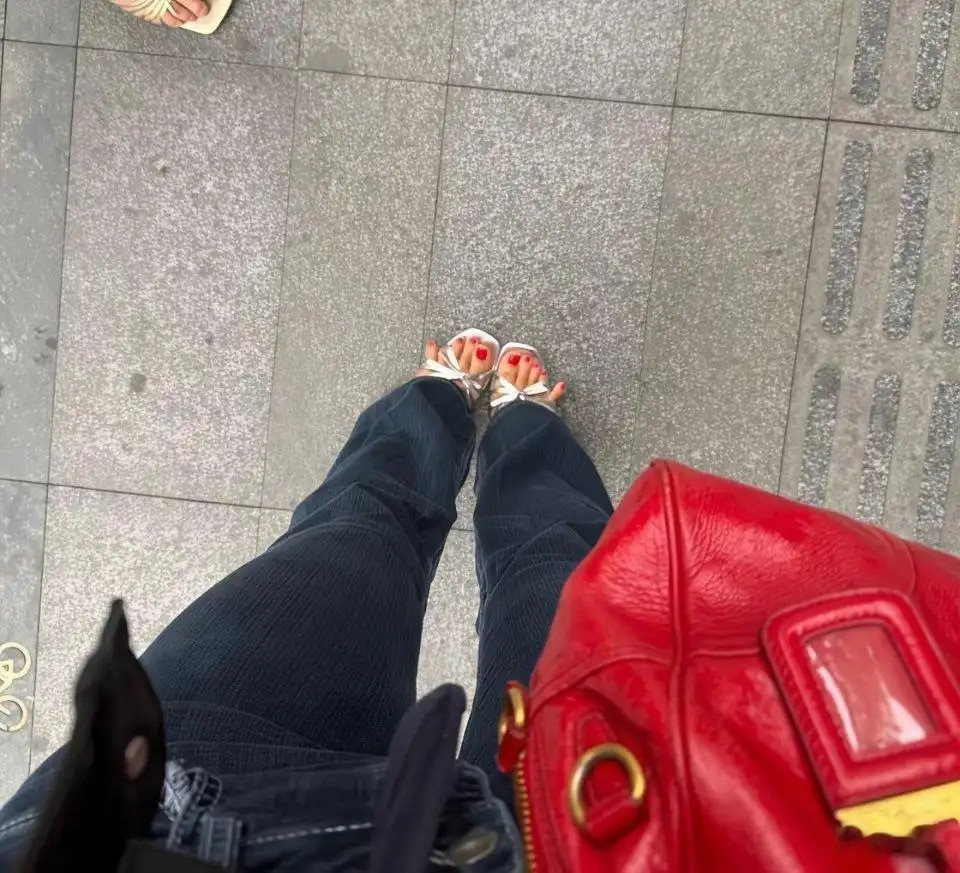 两趾一户的凉鞋你见过吗