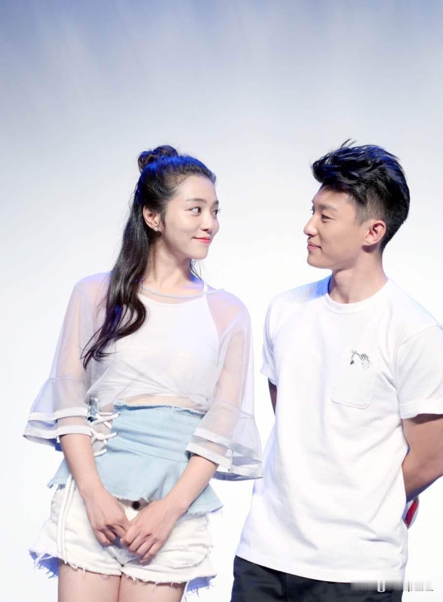 好奇查了下代旭的老婆尹雨航背景不查不知道，一查才明白为啥他俩能低调恩