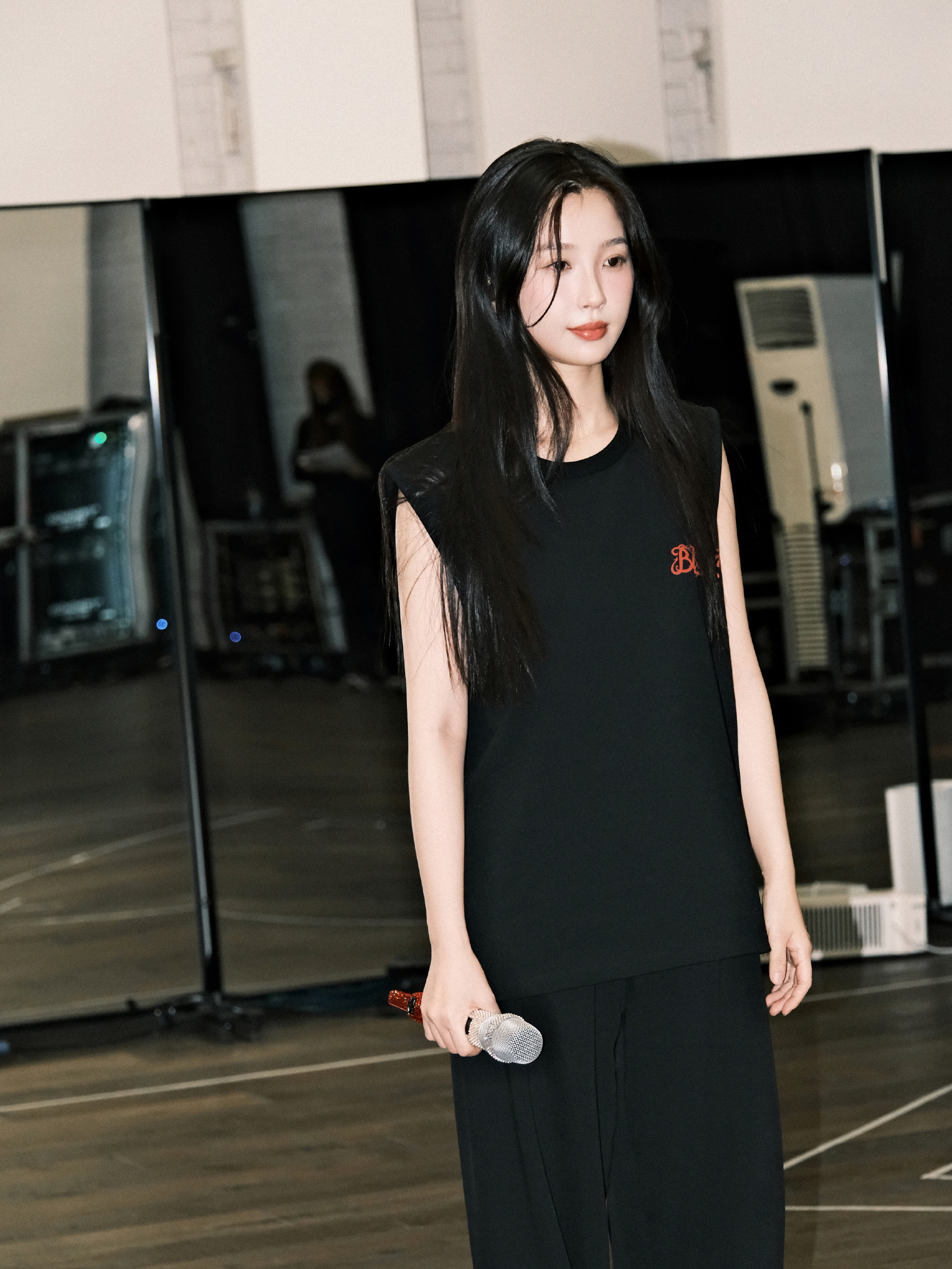 虞书欣彩排呢漂亮宝宝