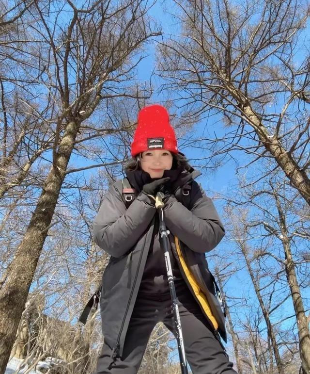 崂山半价狂欢背后真相：本地人秘密后山遭旅行团攻陷，宁静雪景沦为网红打卡背景板！