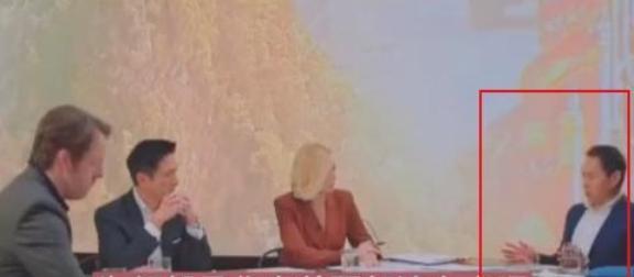 澳大利亚知名反华教授李约翰，在节目当中大谈自己的反华思想，但就在这时主持人，对他