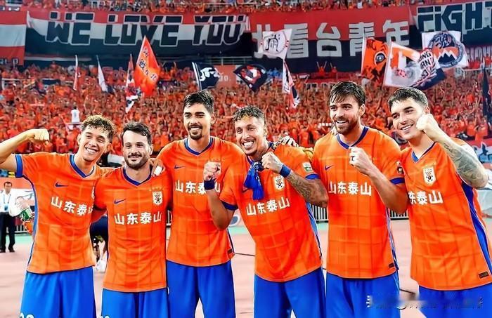 泰山队新赛季中超阵容教练组双升级！韩鹏掌兵+旧将回归根据鲁媒透露的消息，山