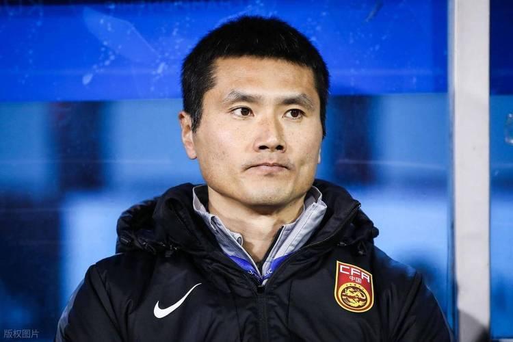 邵佳一执教国足若能完成三件事，必将名垂青史！1、带国足打破逢韩不胜的历史，自从