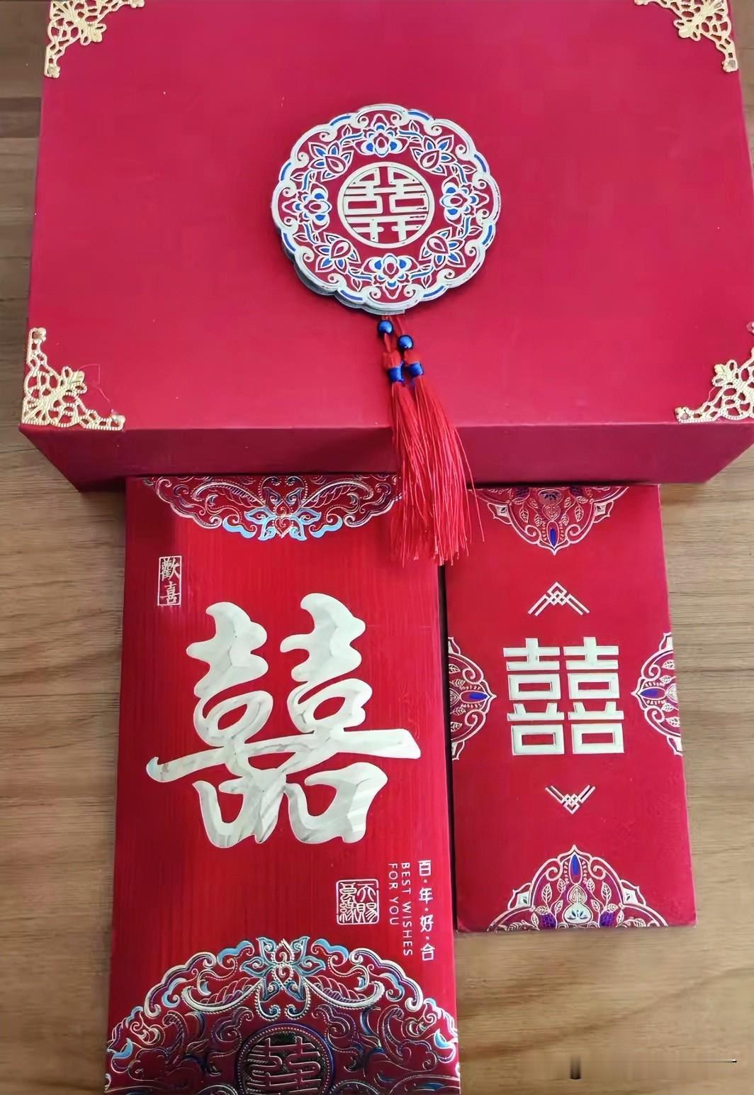 女儿的彩礼到底该归谁？前段时间我表姑嫁女儿，男方给了十六万八的彩礼，钱刚到账还