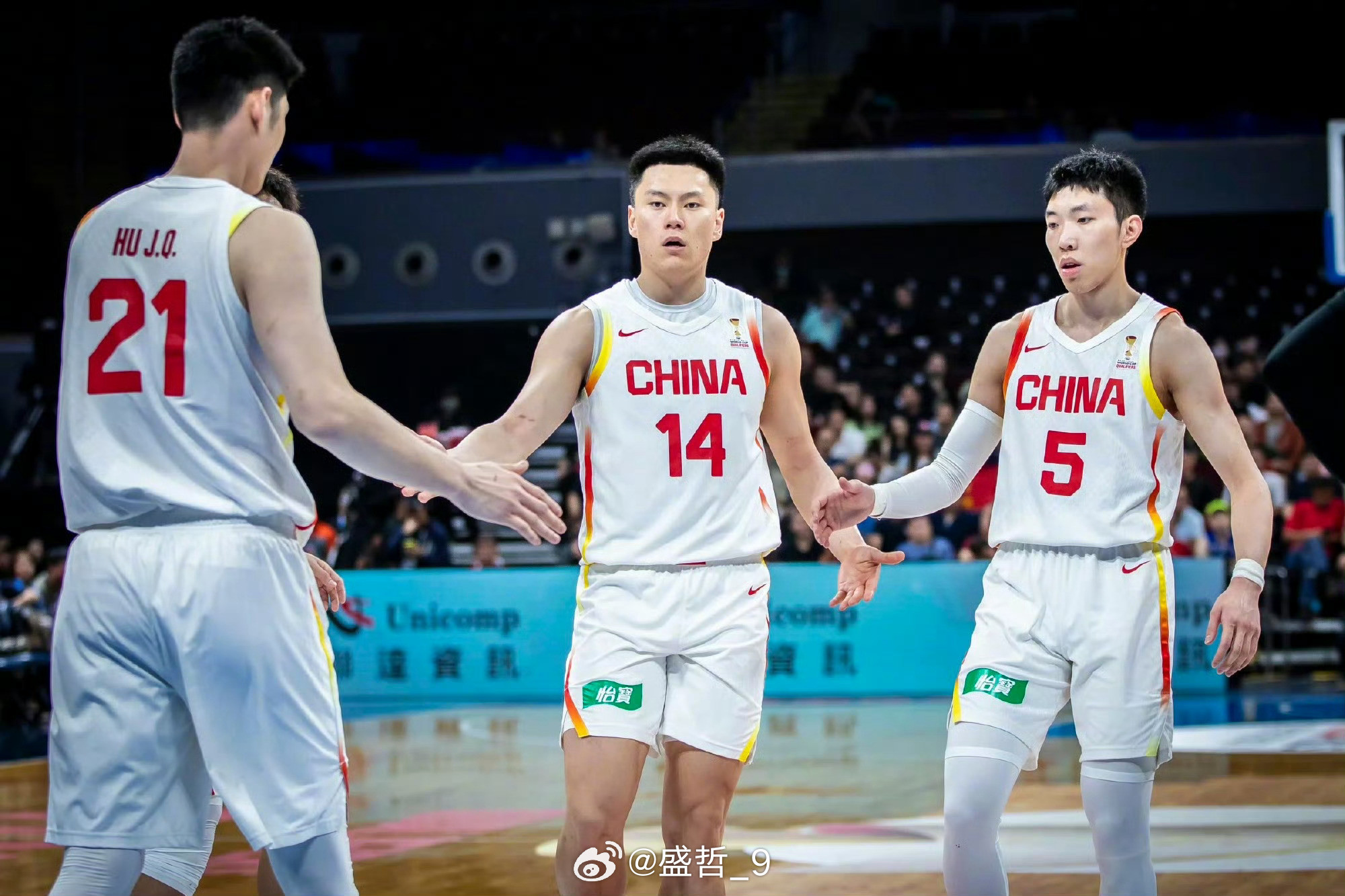 上一场打完之后，相信大家也都知道，集训比赛期间，李弘权错过了孩子出生这一重要时刻