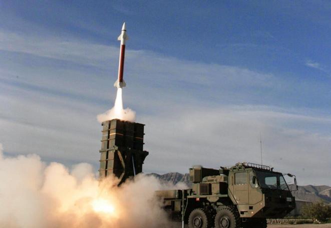 警惕！警惕！日本武器已准备就绪！随时可能偷袭！日本又在琉球增派武器了。