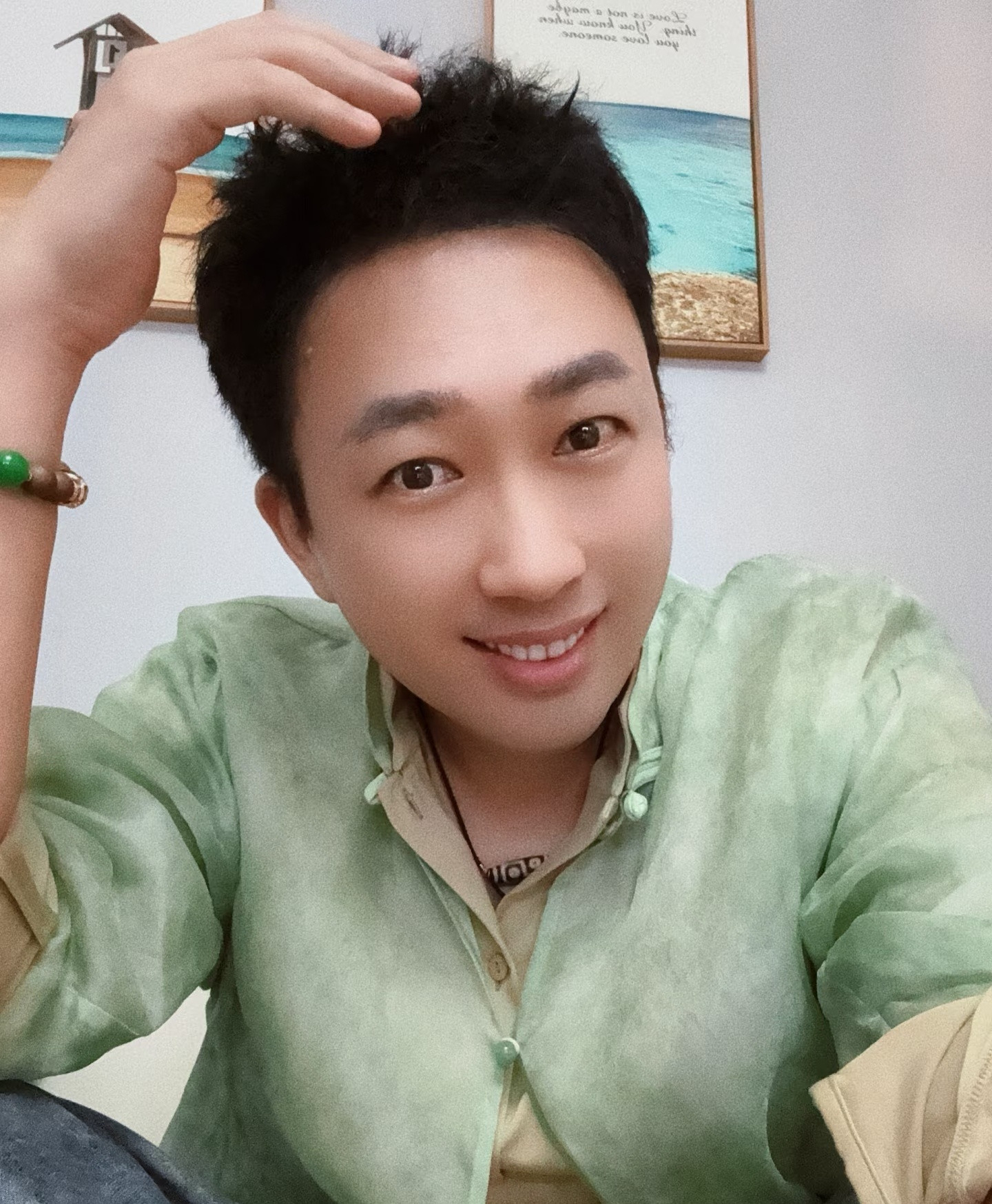 你希望白鹿续约欢娱吗于正回应白鹿续约情况有粉丝追问于正，想知道白鹿是否续约，有
