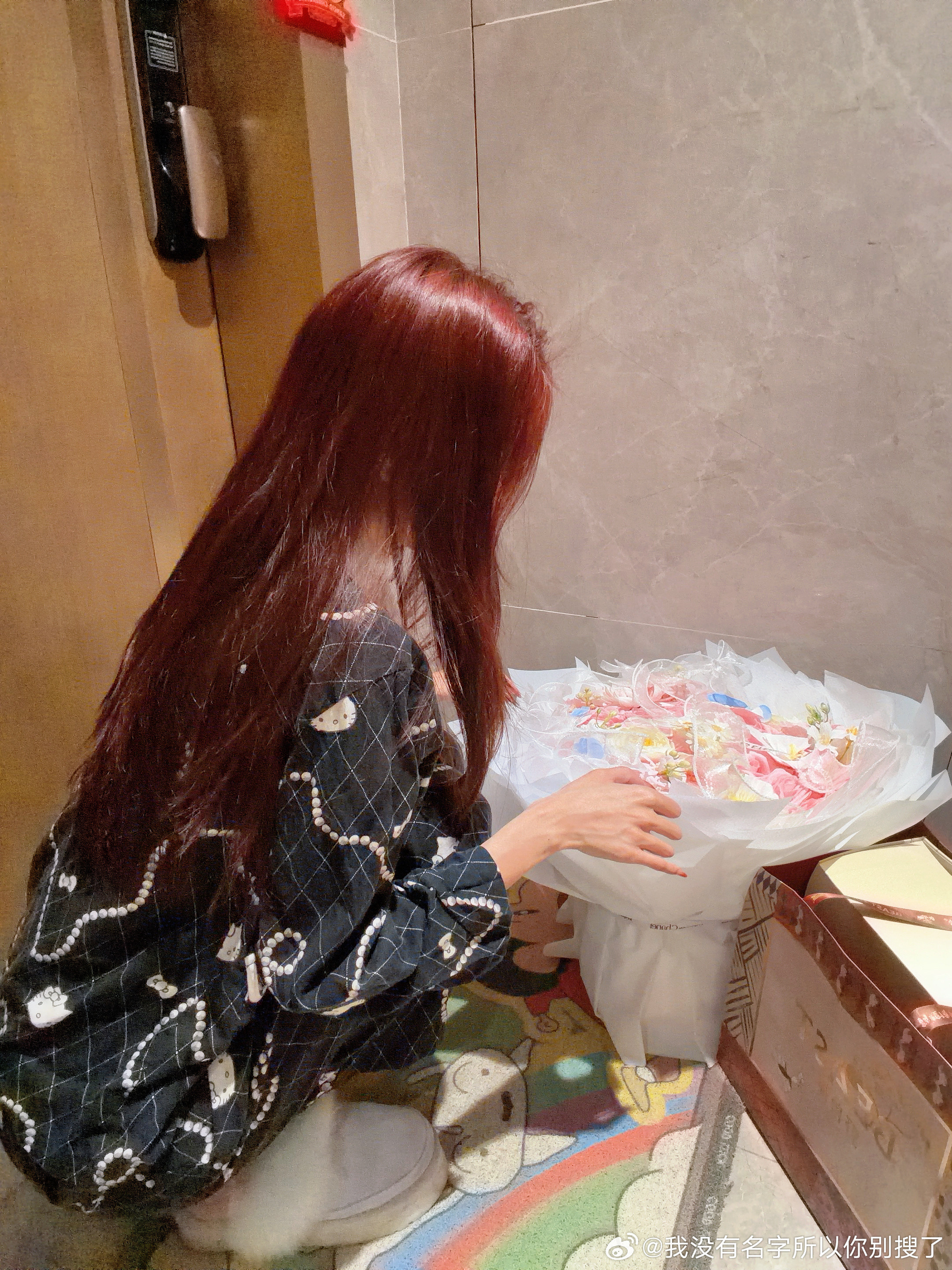 忘发了喝酒喝到四点