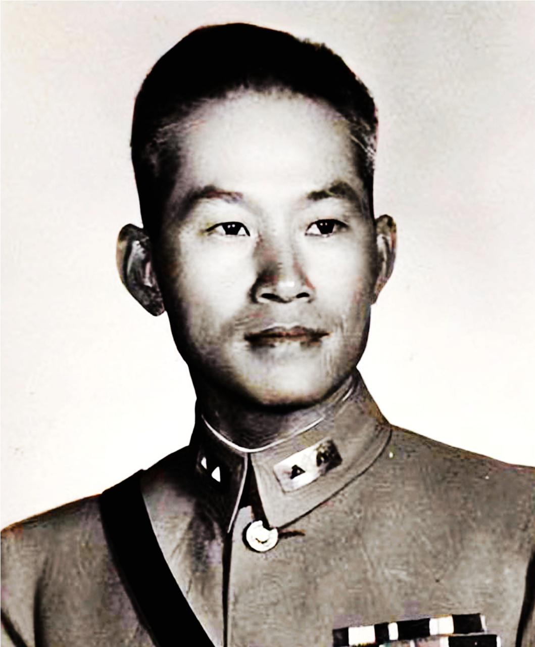 孙立仁，他是一位抗日将领，大名鼎鼎，却被蒋介石软禁33年。1955年8月，孙